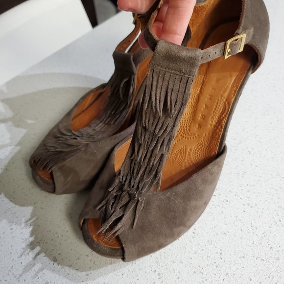 Chie Mihara micro suede leather heals - fringe t strap front - Picture 4 of 12
